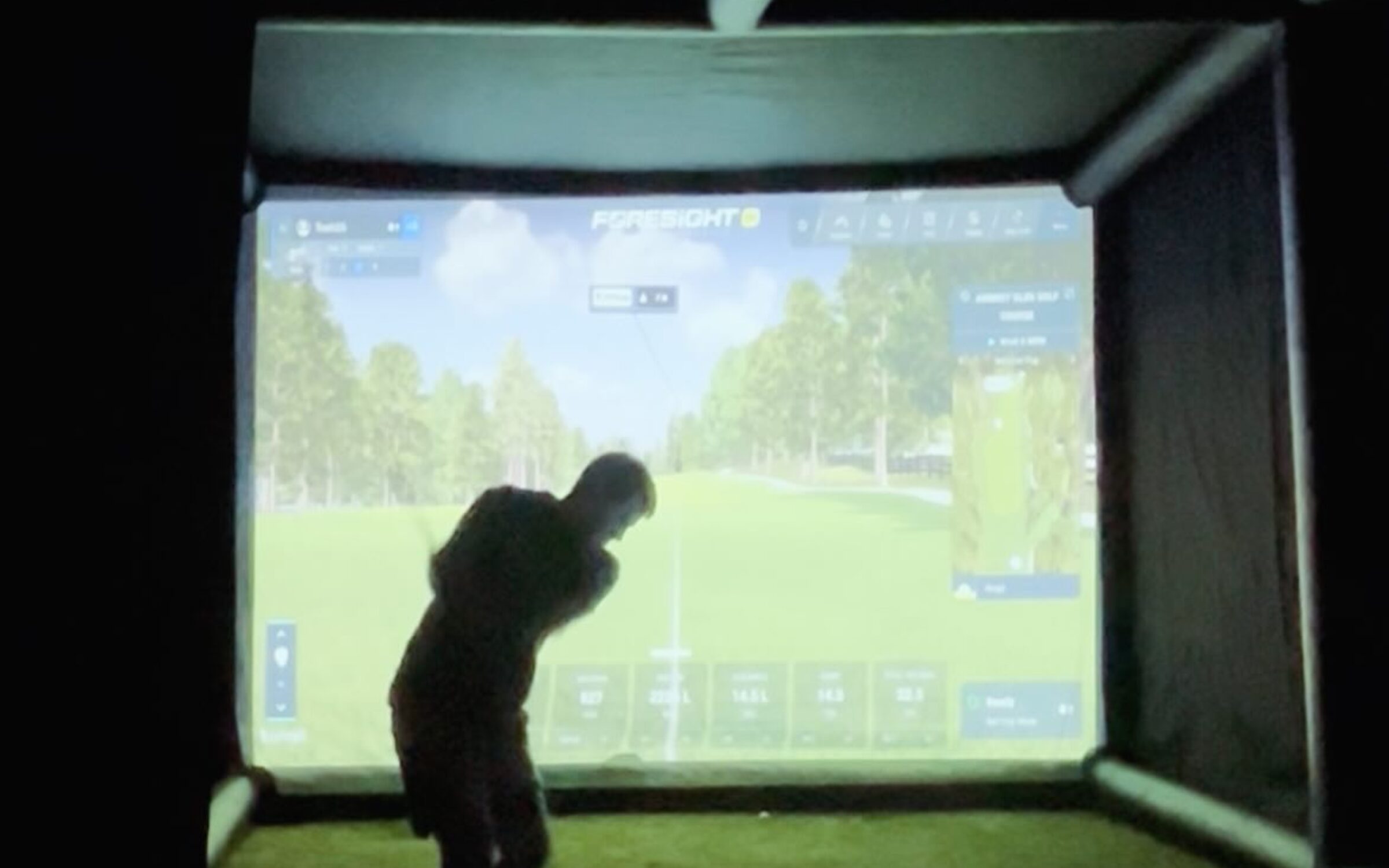 Tee Off Sim Hire — Web Design / Local Business · LIVE